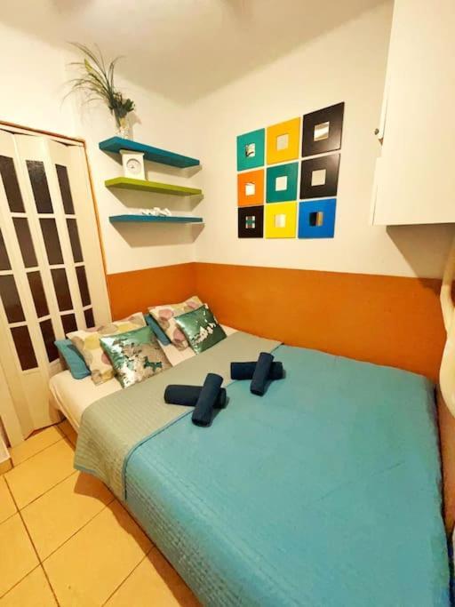Apartment Budget Flat In The Center *